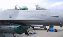 Lentonäytös ja tämä F-16 oli yksi kevään kohokohdista